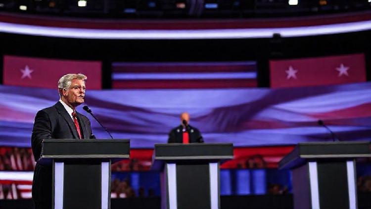 Presidential debate live updates: Three candidates face off in first TV debate in race for Áras